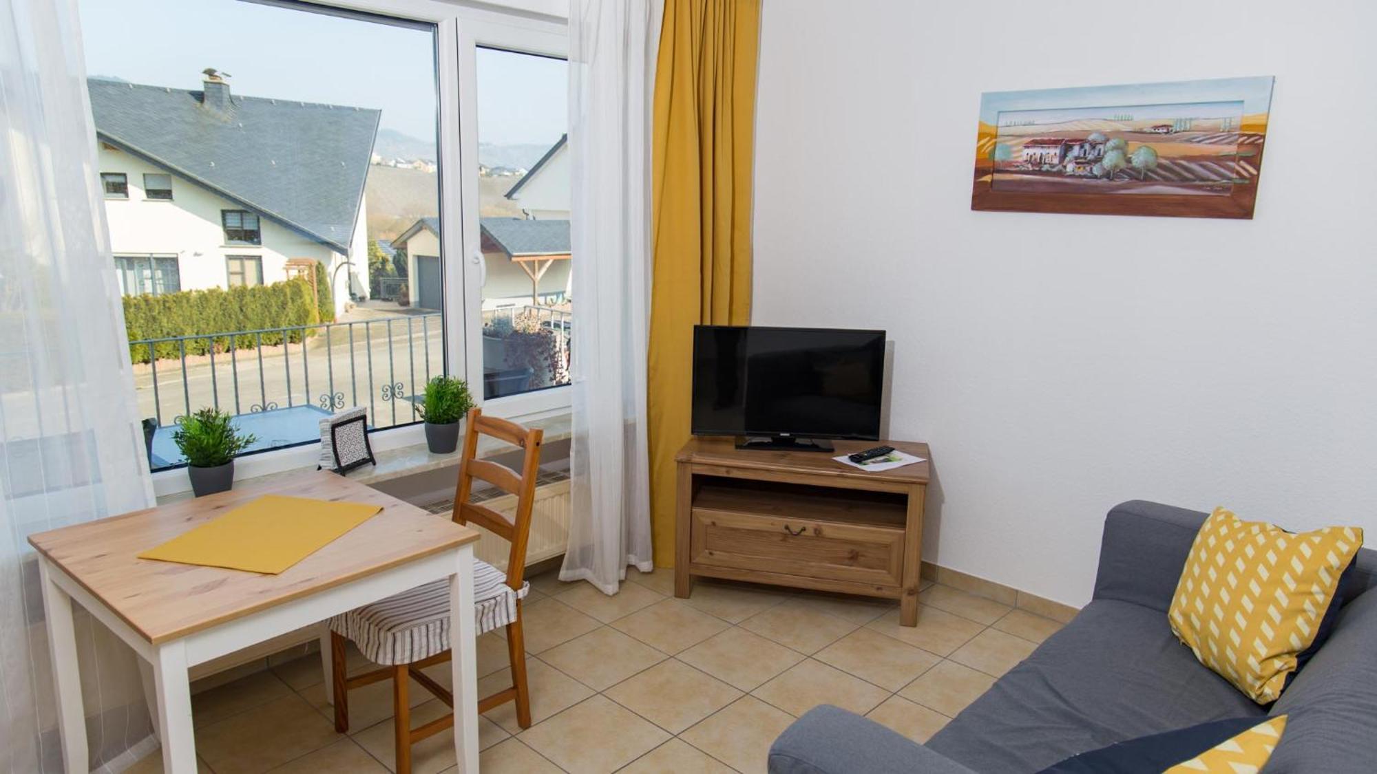 Ferienwohnung Weingut Roth Kindel Exterior foto